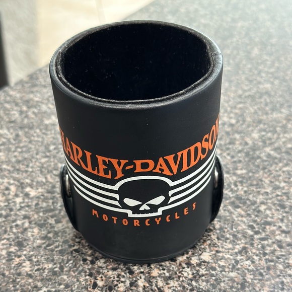 HarleyDavidson Games Authentic Leather Harley Davidson Dice Game